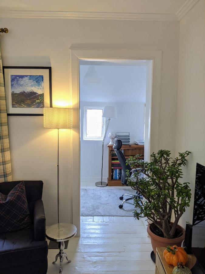 Central Hawick Spacious Stylish Flat With Log Burner Esterno foto