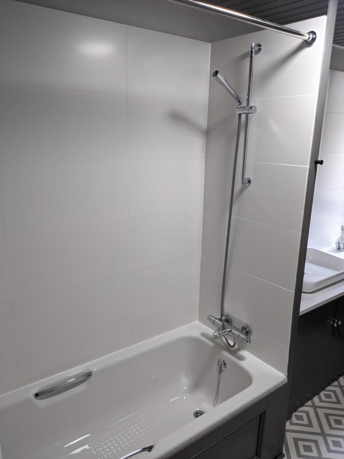 Central Hawick Spacious Stylish Flat With Log Burner Esterno foto