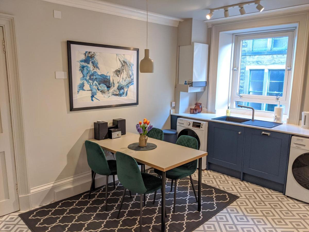 Central Hawick Spacious Stylish Flat With Log Burner Esterno foto