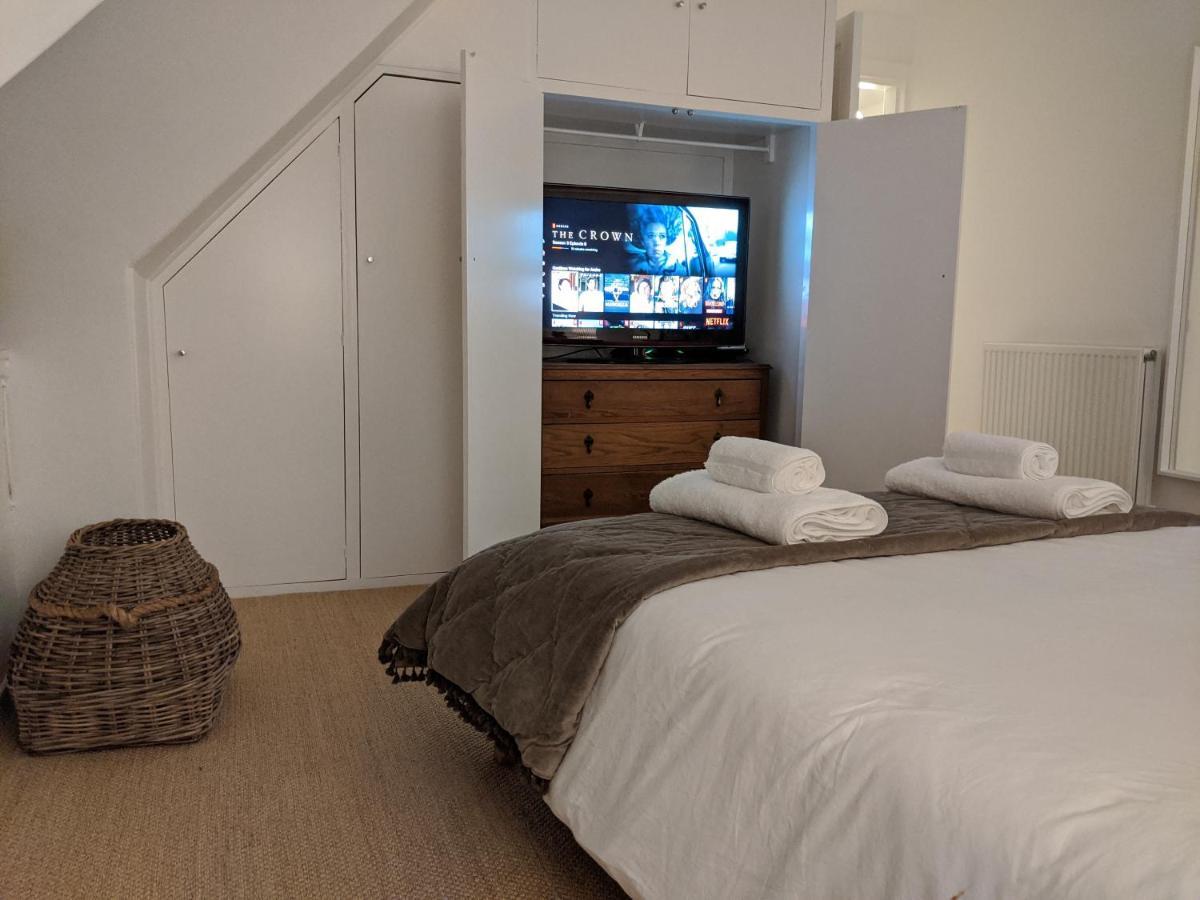 Central Hawick Spacious Stylish Flat With Log Burner Esterno foto